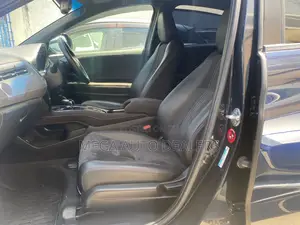 Honda Vezel 2018 Blue