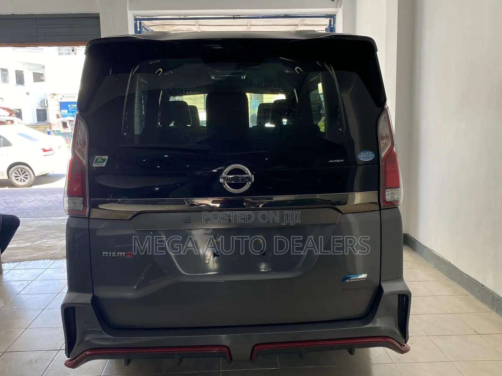 Nissan Serena 2018 Gray