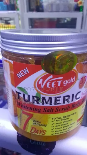 Turmeric Whitening Salt Scrub Body Shower Cream (500g).