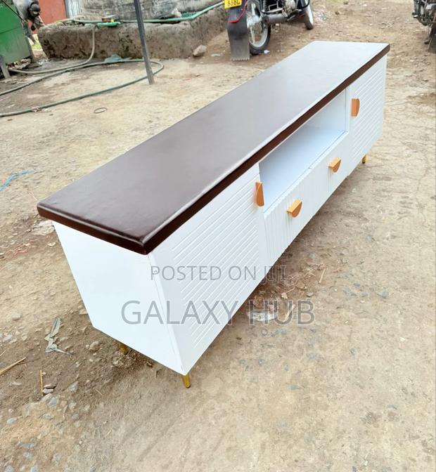 Modern 5.5fts Executive Tv Stand