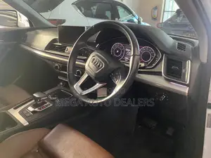 Audi Q5 2018 White