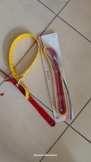 Heavy-Duty Strap Wrench Tool
300mm for Oil Filters,Plumbing Etc