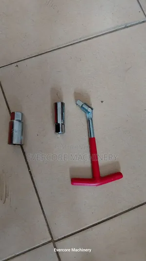 High Quality Spark Plug Tool/Opener Set.