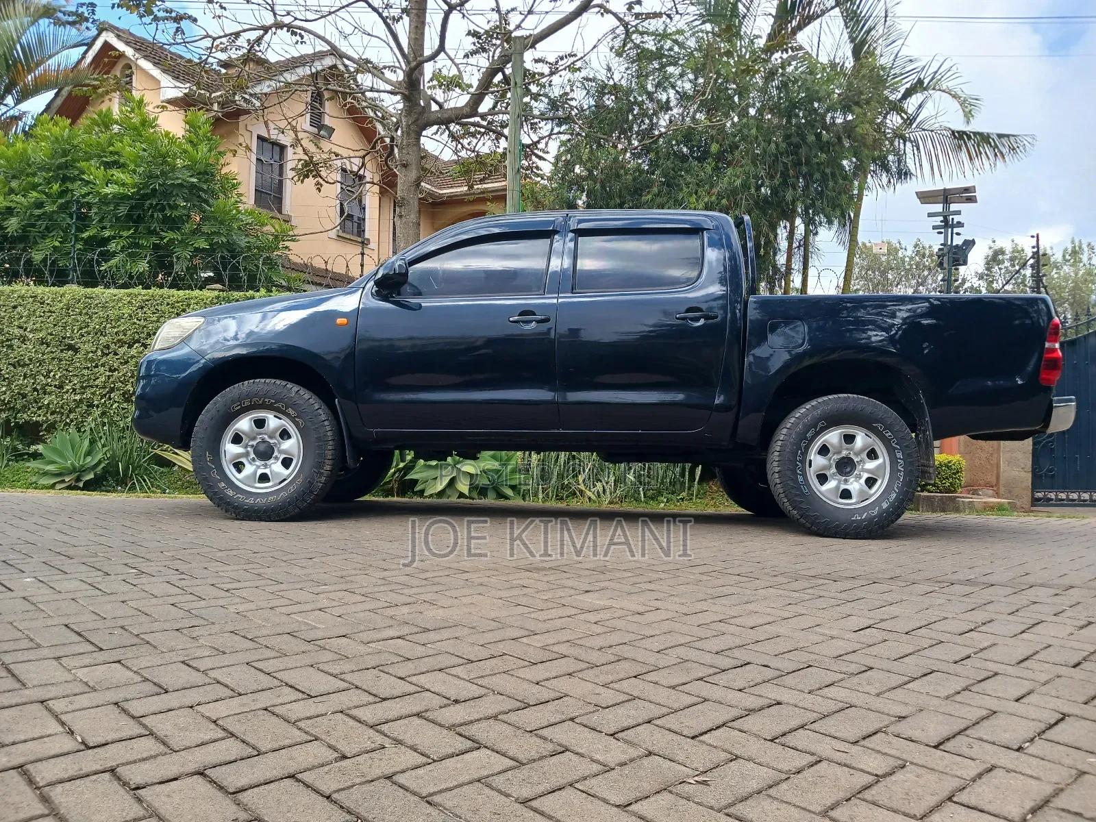 Toyota Hilux 2014 Black