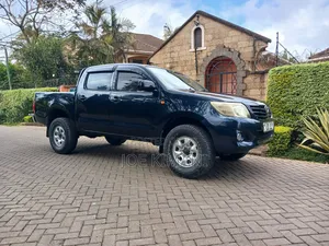 Toyota Hilux 2014 Black