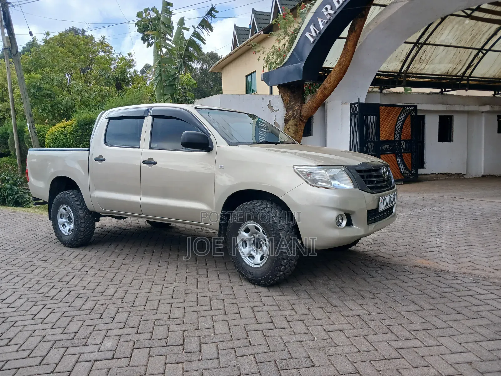 Toyota Hilux 2014 Silver