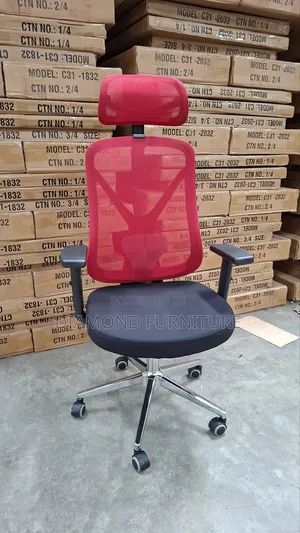 Modern Ergonomic Mesh Office Chair – With Headrest