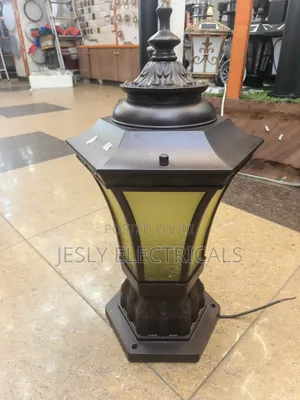 Outdoor Gate Light