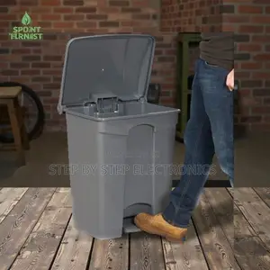 Rectangular Shape 30l Hard Plastic Step Pedal Waste Garbage Bin