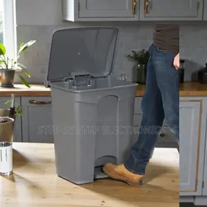 Durable Long-Lasting 30l Hard Plastic Step Pedal Waste Dust Bin