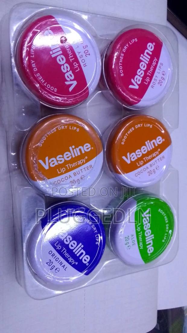 Vaseline Lip Soothing Therapy - main view