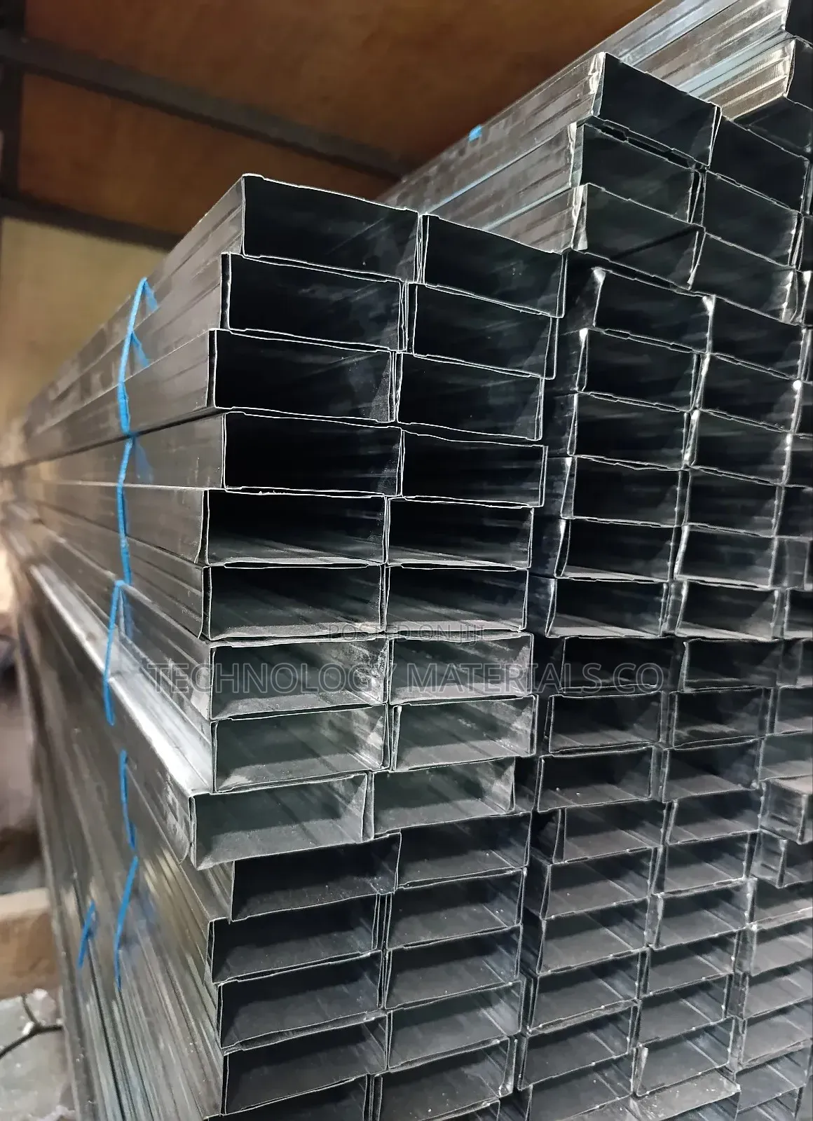 75mm Heavy-gauge Rail Channel For Gypsum Partition Framing(L=3 Metres)