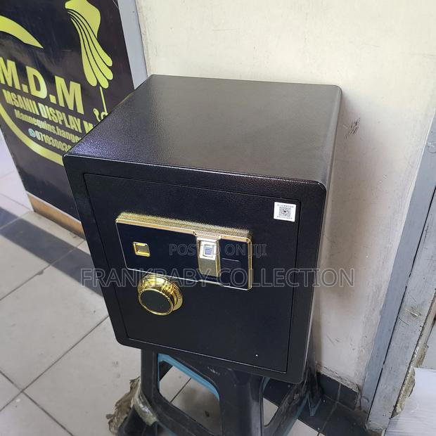 Fire - Resistant, Home Safe Box. Home Bank Safe Box.