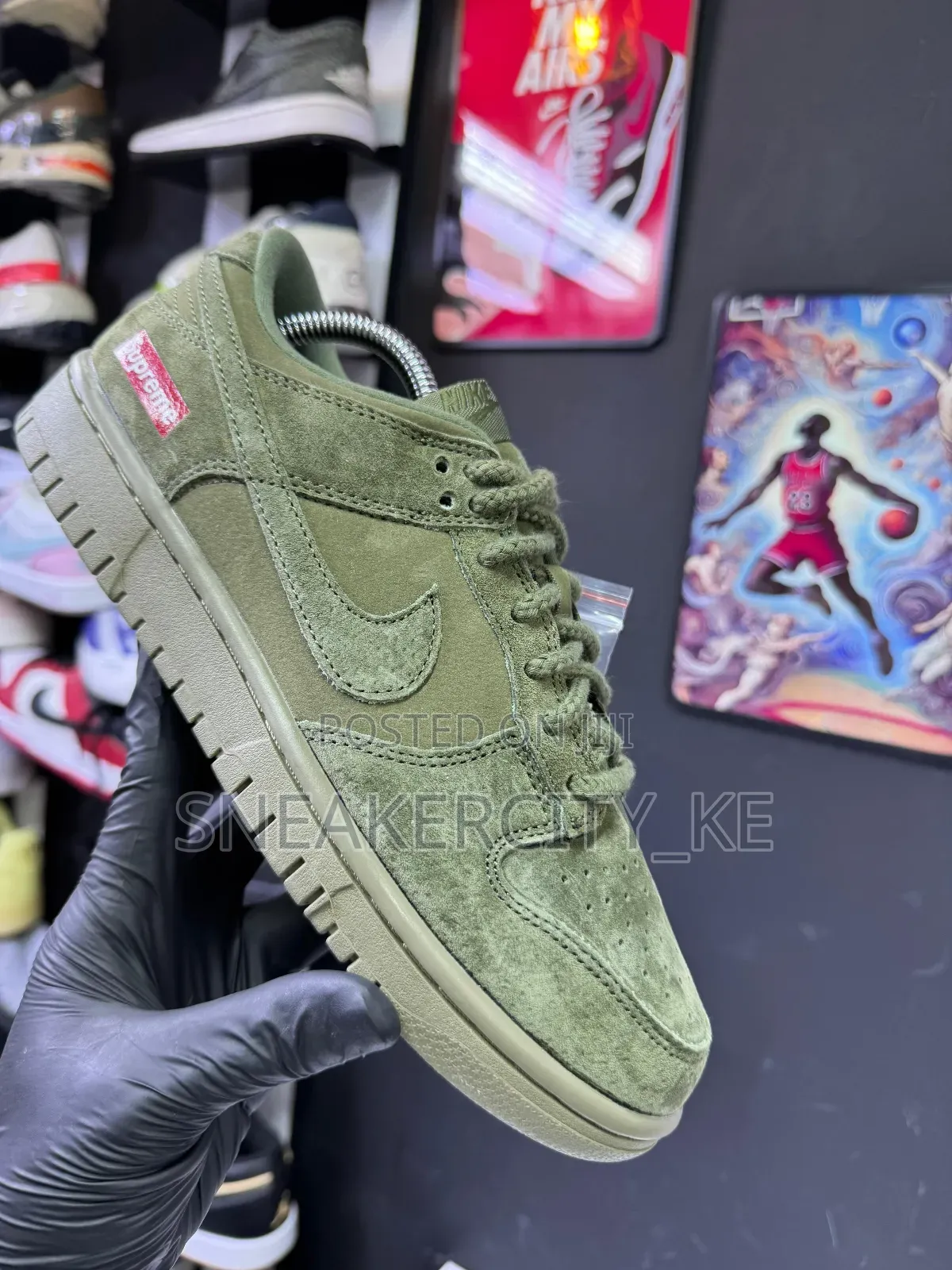 Supreme Nike Dunk Low
