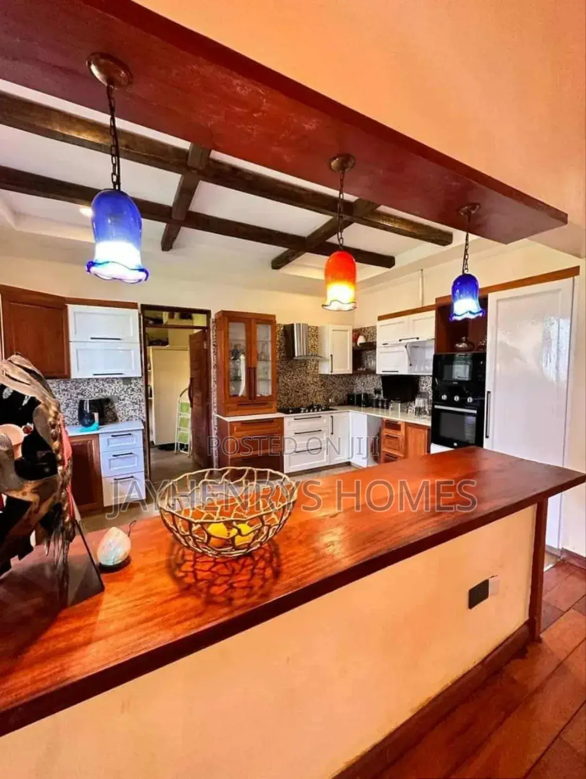 7bdrm House in Ridgeways for sale