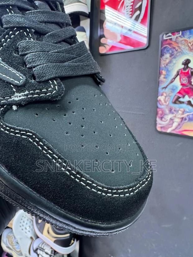 Jordan 1 X Cactus Jack Black Mocha - thumbnail 5