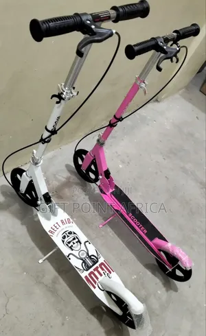 Metallic Strong And Durable Adjustable Scooter With Handle Brakes