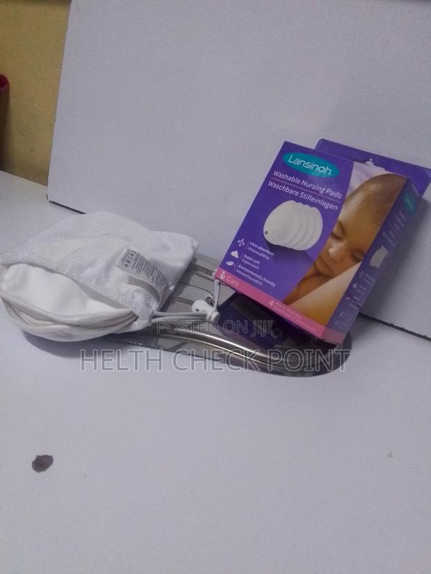 Lansinoh Washable Nursing Pads - thumbnail 2