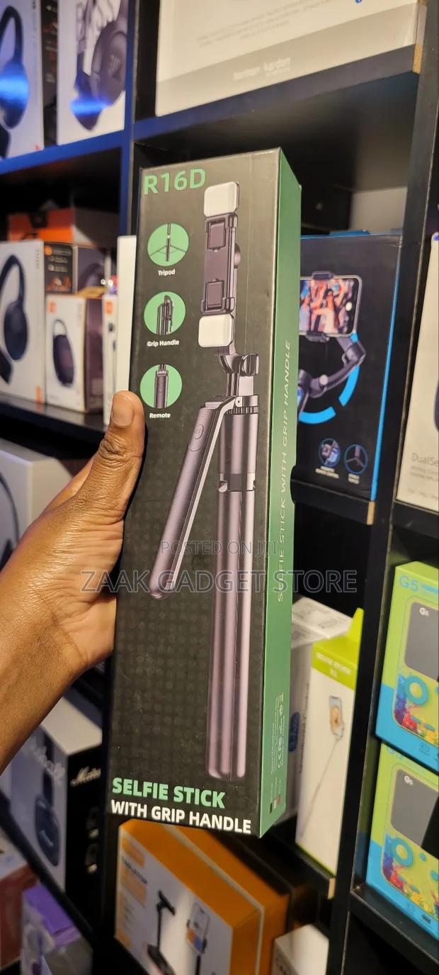 R16d Bluetooth Selfie Stick With a Grip Handle and Tripod - thumbnail 2