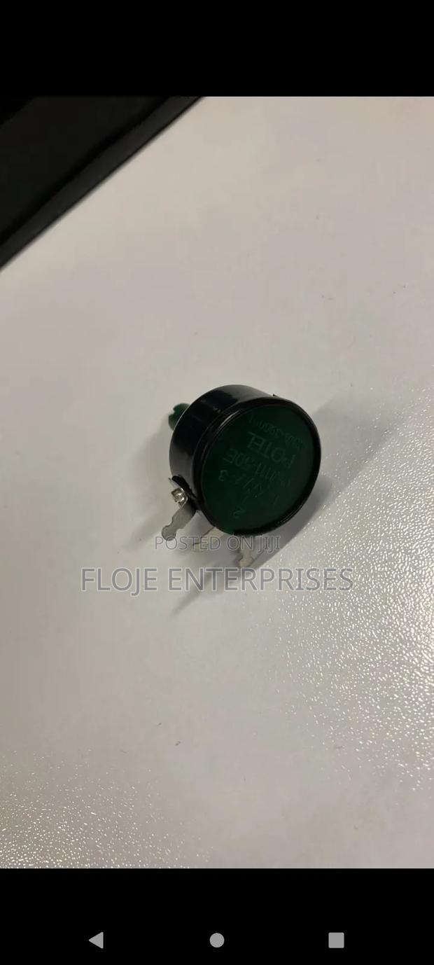 Potentiometer 50 Ohms (Variable Resistor)
