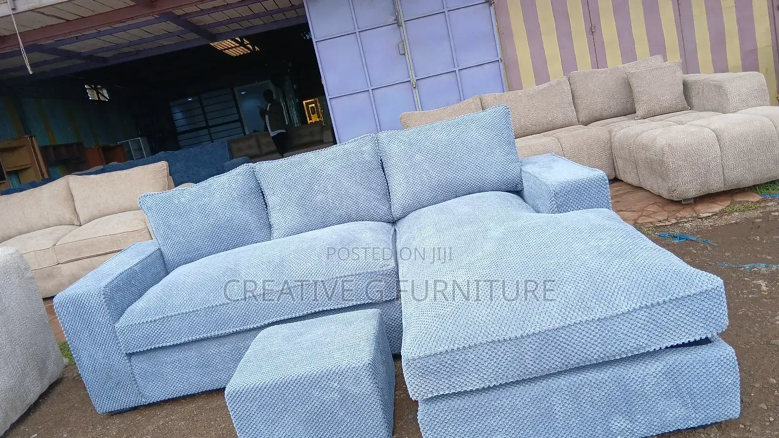6 Sesters Sofa Set