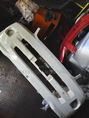 Noah (Toyota) 2005 Front Bumper
