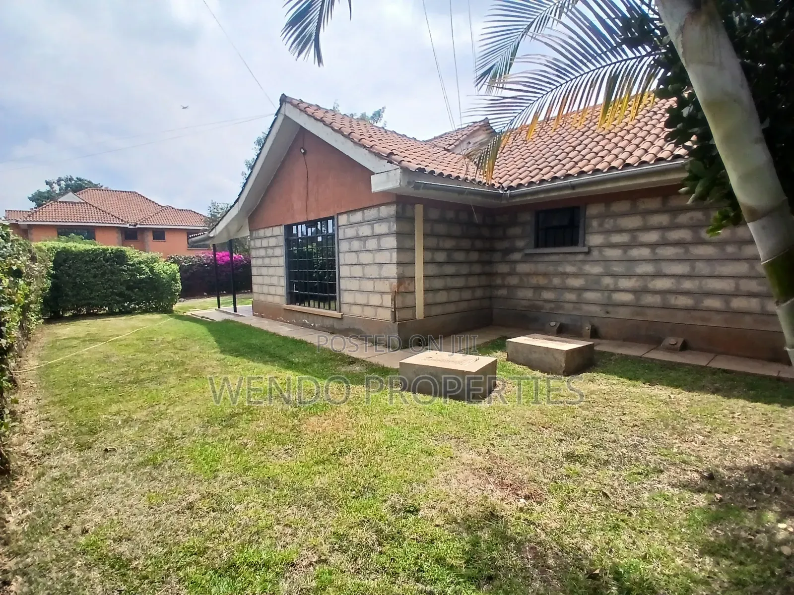 2bdrm Bungalow in Karen for rent