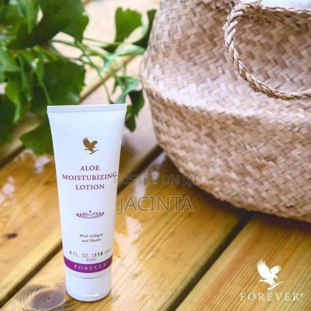 Forever Moisturising Lotion - thumbnail 3
