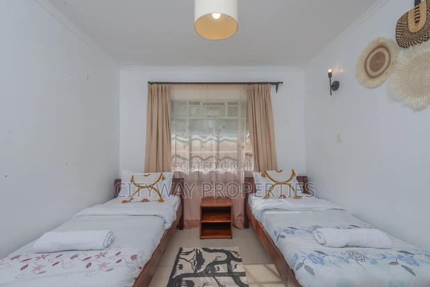 Furnished 2bdrm Apartment in Parklands/Highridge for rent - thumbnail 14