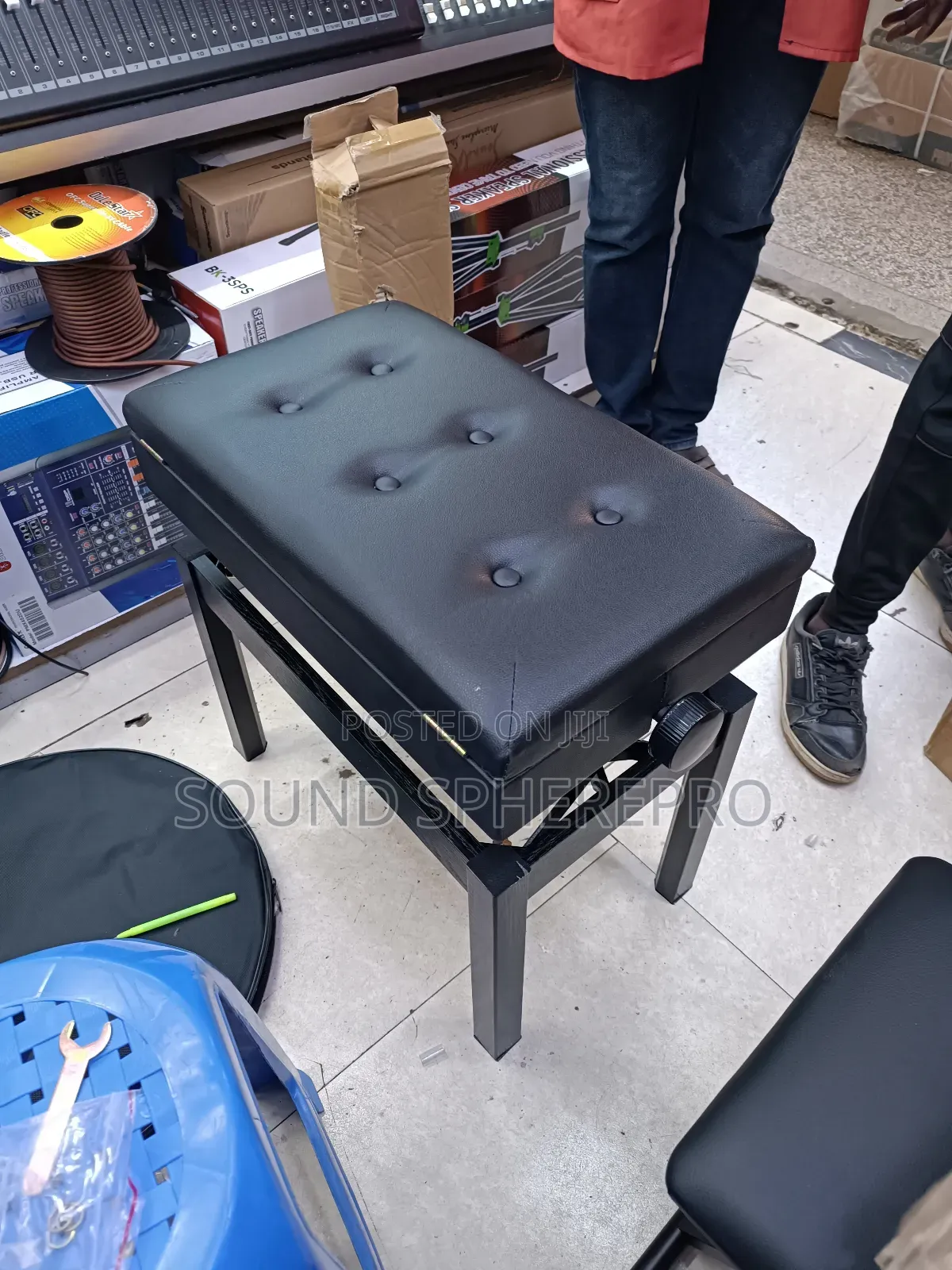 Flexible Keyboard Bench