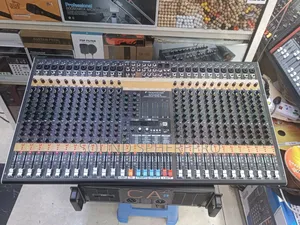 Soundcraft Gt2404 Fx 26 Channel Plain Mixer