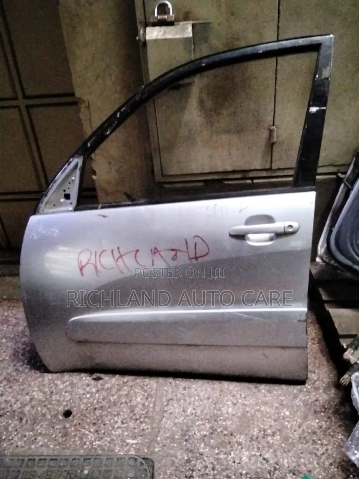 Front Left Door Rav 4 Aca21