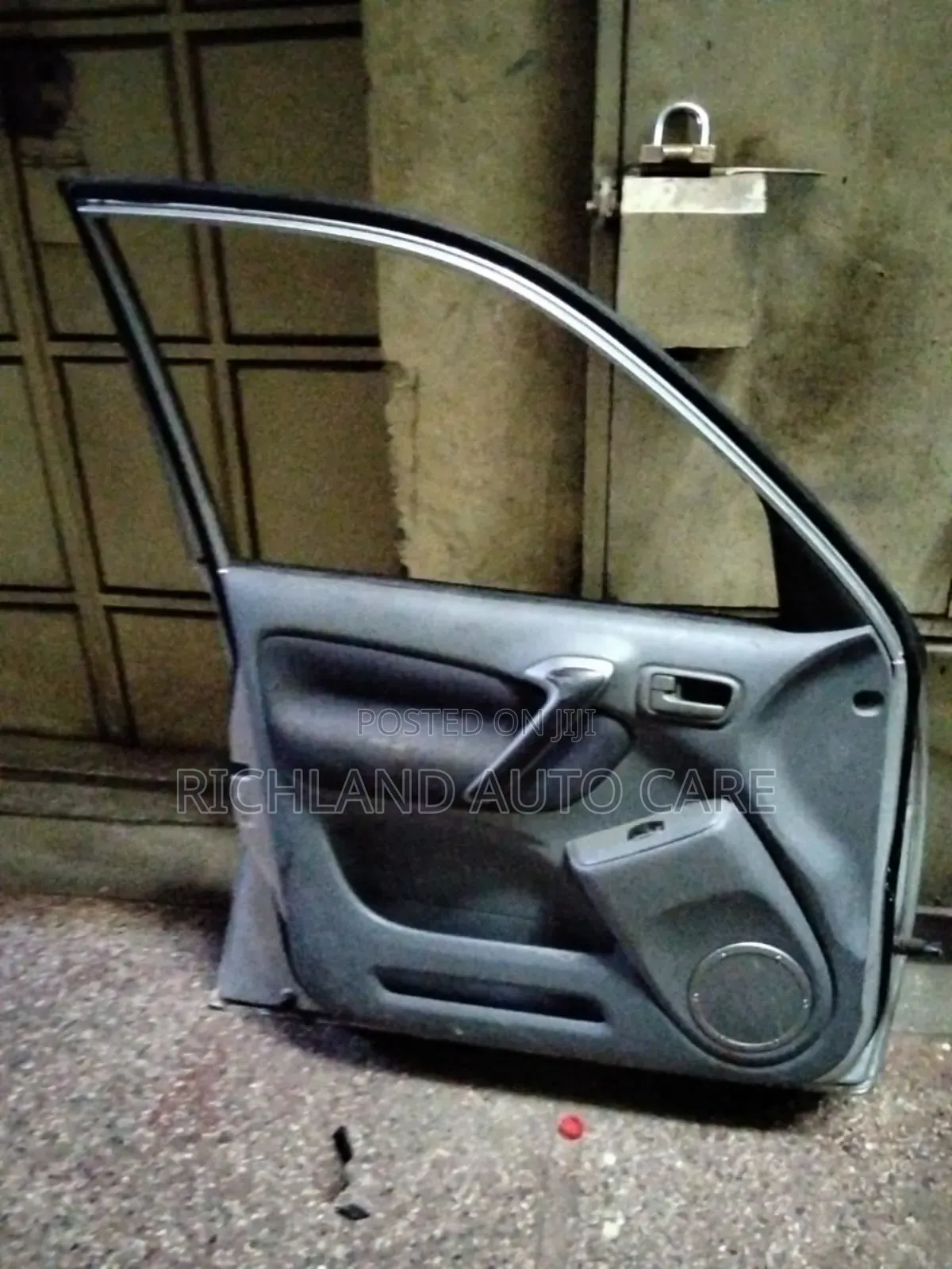 Front Left Door Rav 4 Aca21
