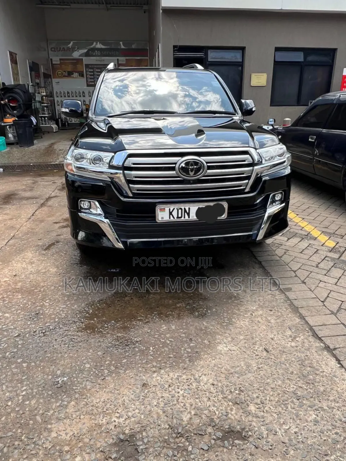 Toyota Land Cruiser 4.6 V8 ZX 2016 Black