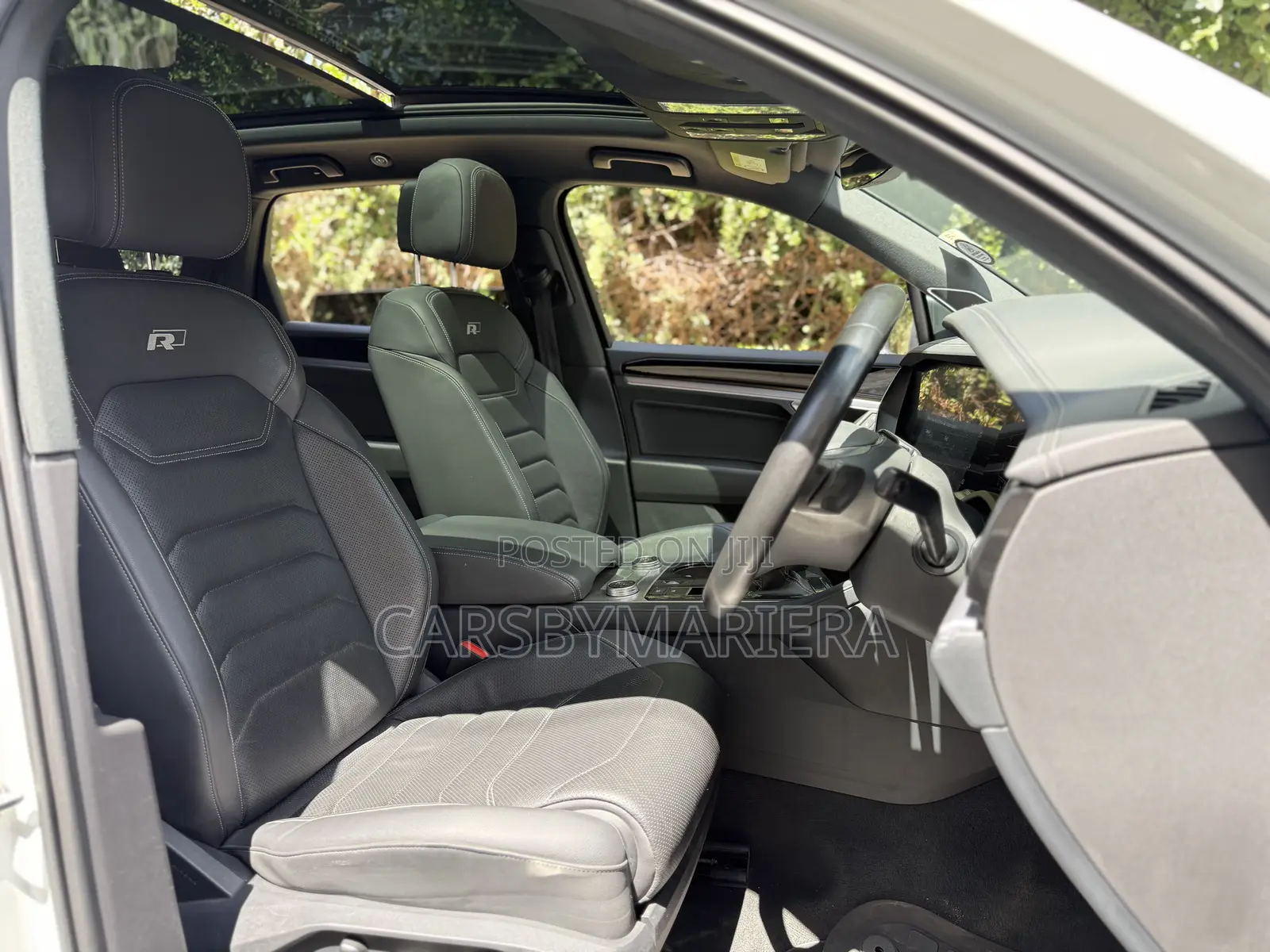 Volkswagen Touareg 2019 White