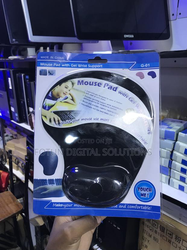 Office Mousepad With Gel Wrist Support - Prevent Carpal Tunnel