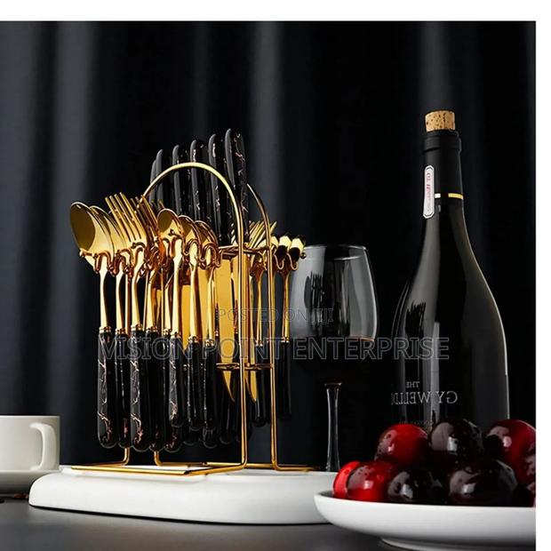 Golden Cutlery Sets
24 PCS