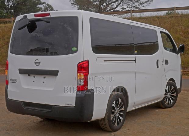 Nissan Caravan (Urvan) 2018 White - thumbnail 4
