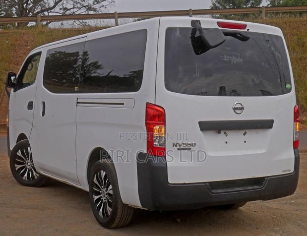 Nissan Caravan (Urvan) 2018 White - thumbnail 6