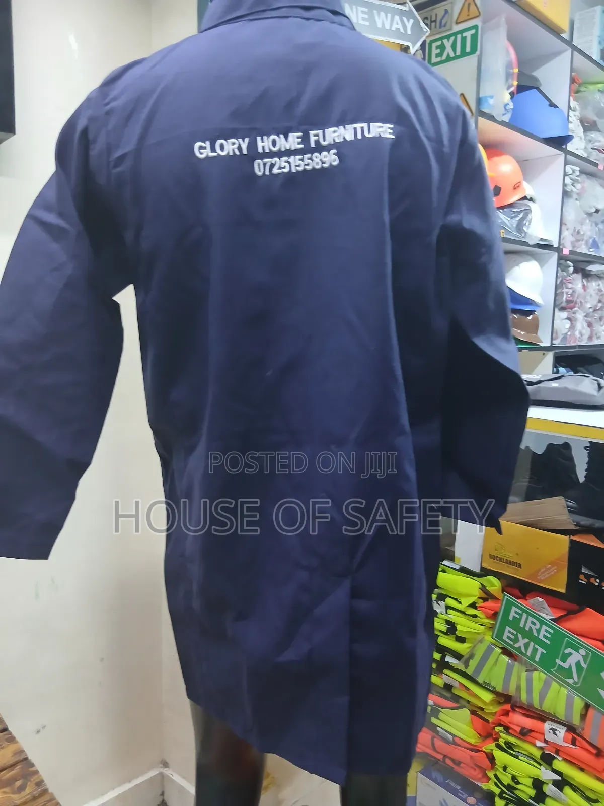 Specialized Materials Dustcoat in Kenya