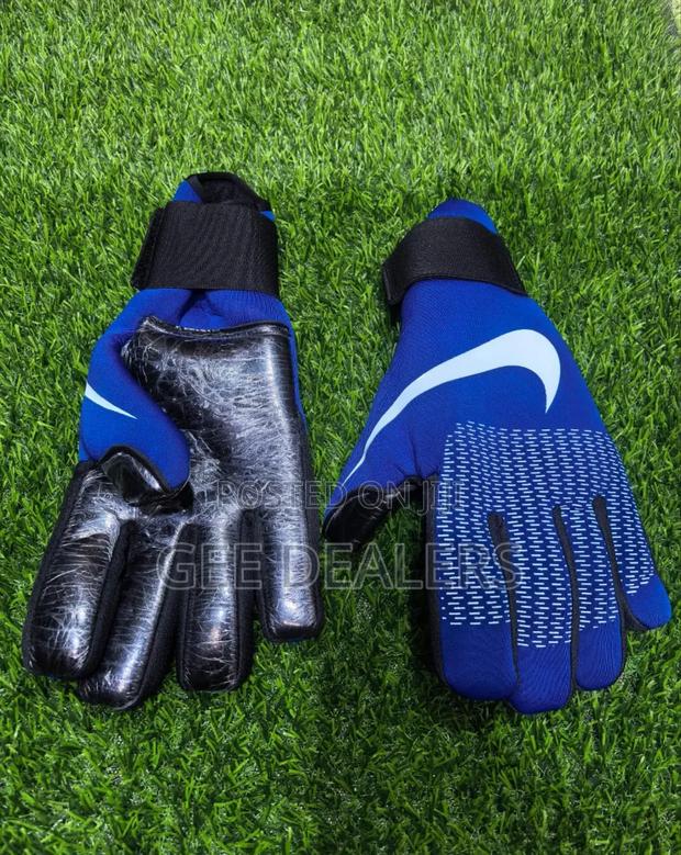 Nike Gloves, Goalkeeper Gloves - thumbnail 2
