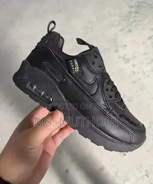 Jnisex Kids Casual Nike Sneakers Size 25-36