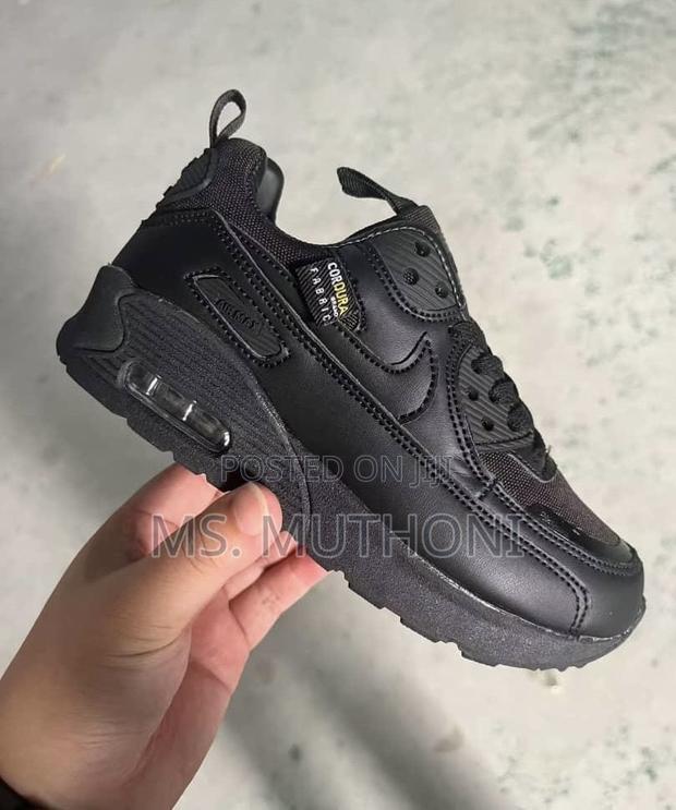 Jnisex Kids Casual Nike Sneakers Size 25-36 - thumbnail 4
