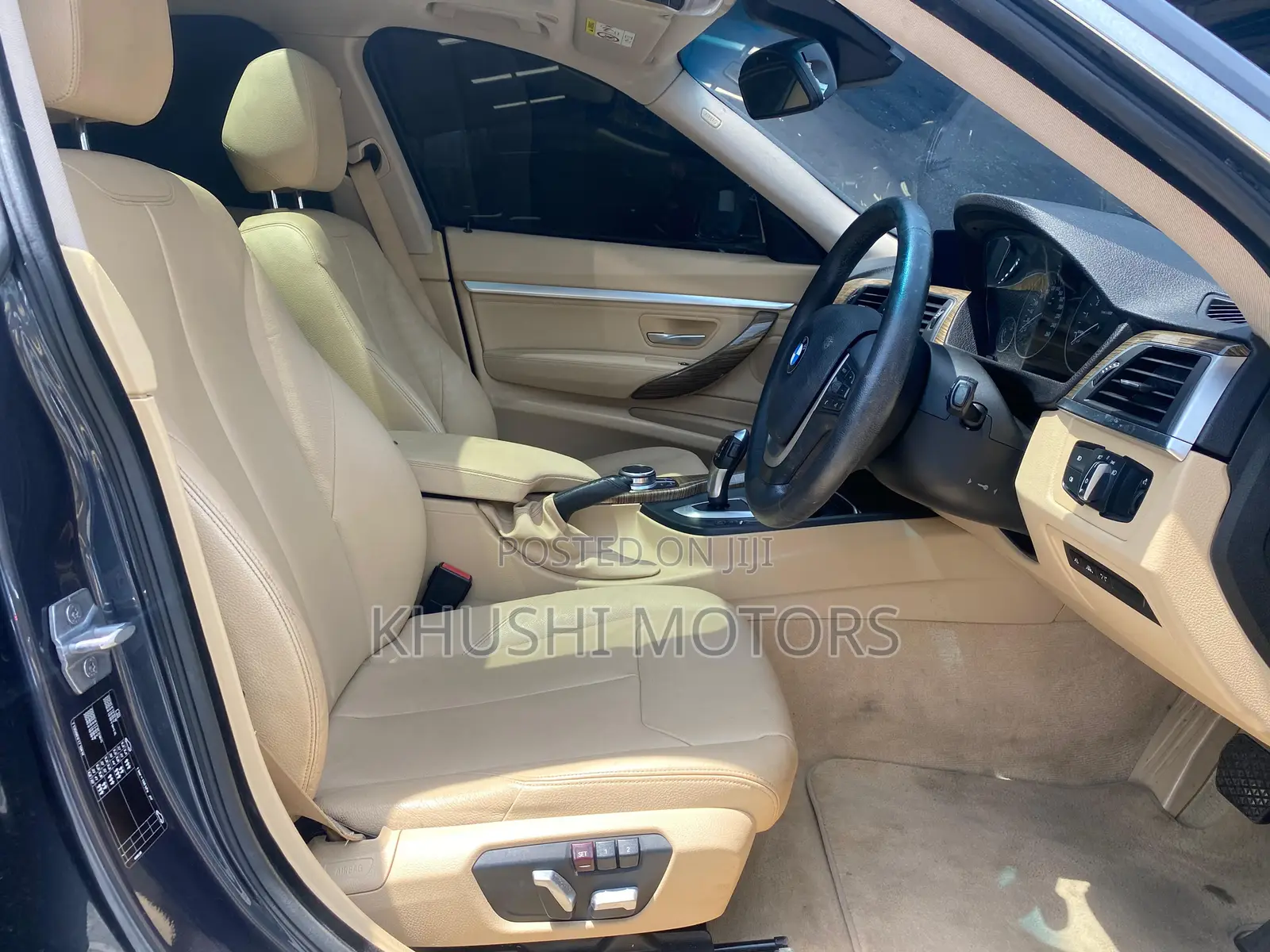 BMW 320i 2017 Gray