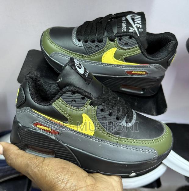 Jnisex Kids Casual Nike Sneakers Size 25-36 - thumbnail 6