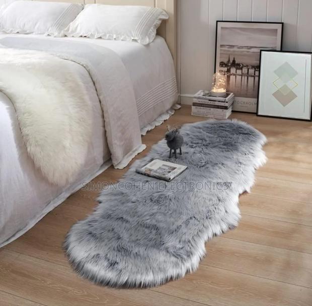 Faux Fur Bedside Mats - thumbnail 3