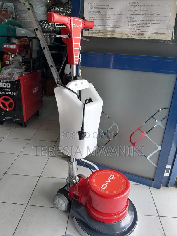 Divo Floor  Scrubber - main view