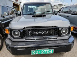 Toyota Land Cruiser 2021 Silver