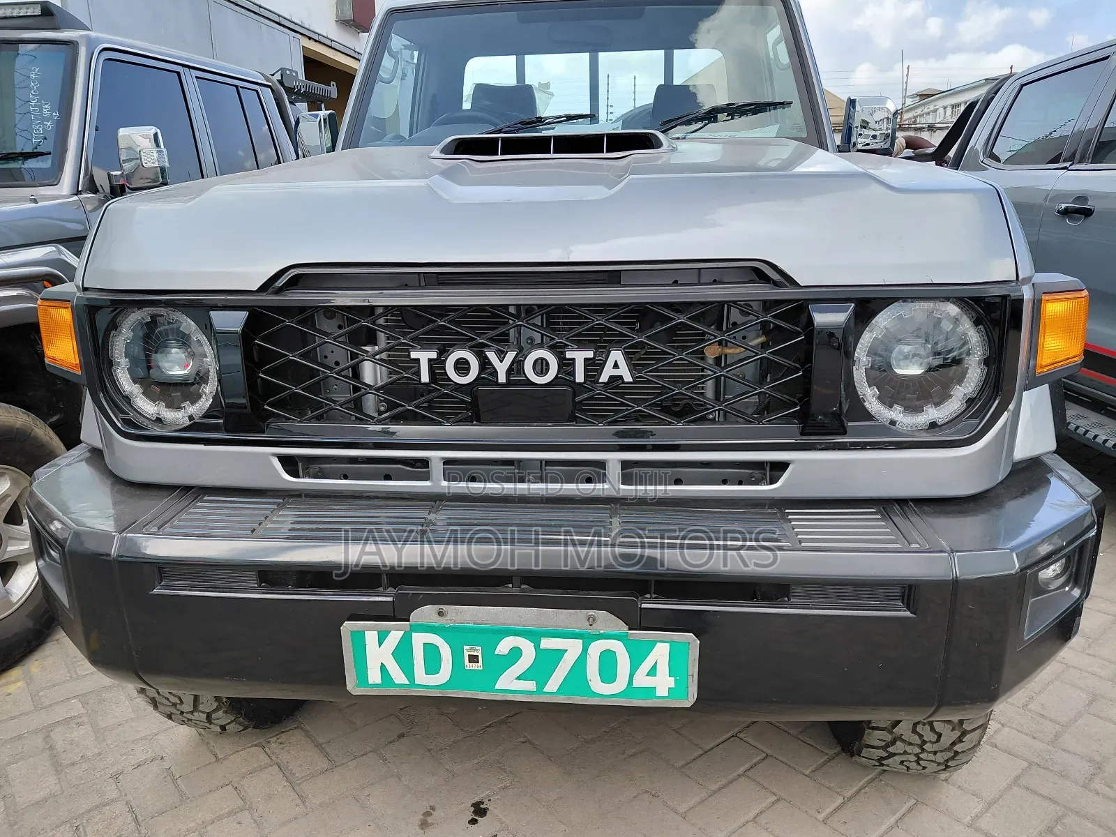 Toyota Land Cruiser 2021 Silver
