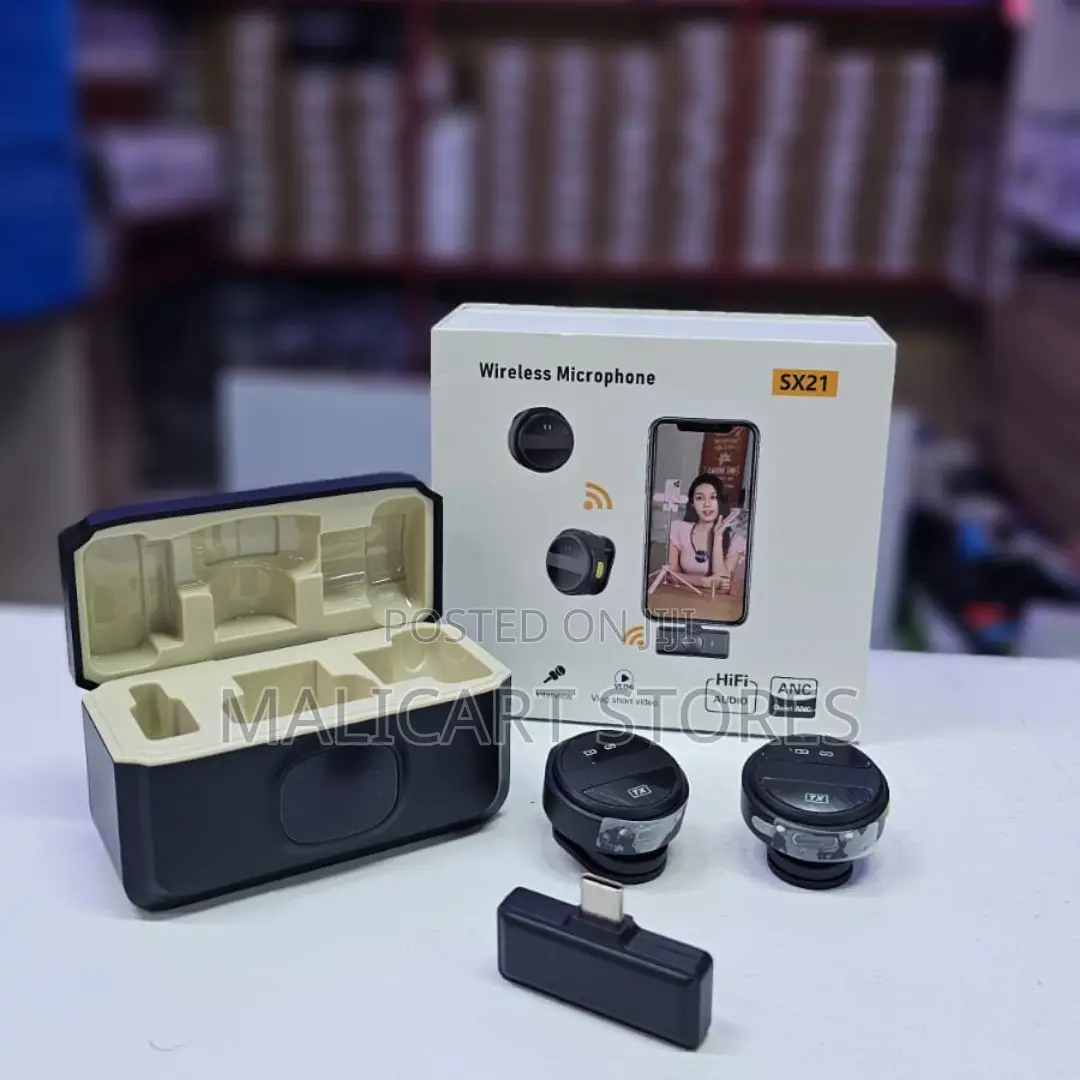  Wireless Lavalier Microphone